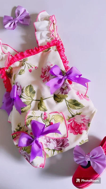Floral Romper with Clip Versatile floral dresses for all occasions